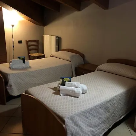 Residence Oasi Di Monza Esterno foto
